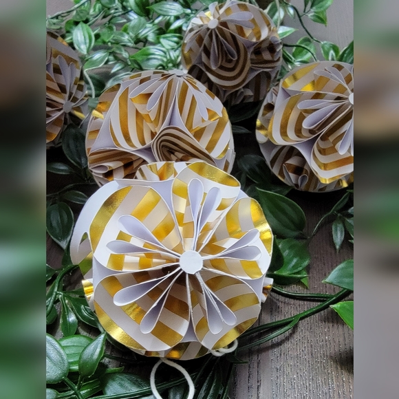 Christmas ornaments pack of 6 - Picture 3 of 7